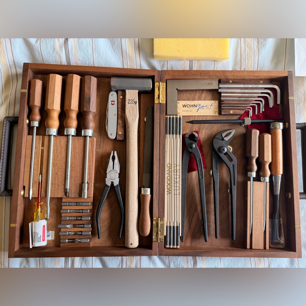 Wohngeist "Wood + Luxury" 24-Piece Swiss Tool Set